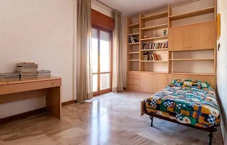 아파트 Apartment Trapani